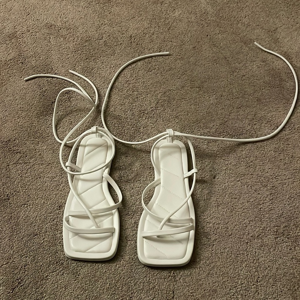 Thin Strap Tie Leg Flat Thong Sandals